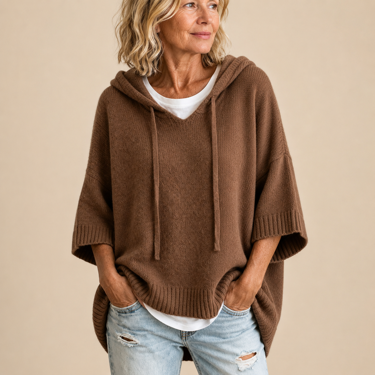 Pull ample à capuche en maille marron, manches courtes, cordon à la capuche
