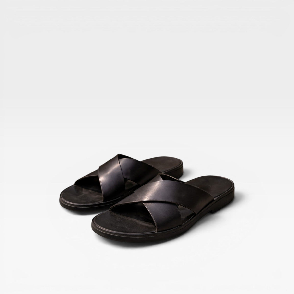 Sandales en cuir à brides croisées pour hommes – Style d'été confortable à enfiler