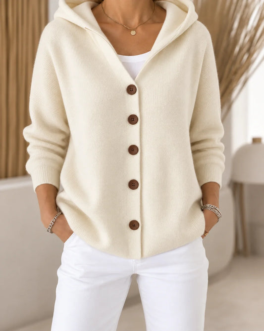 Cardigan léger à capuche beige, boutonnage à boutons marron, maille douce