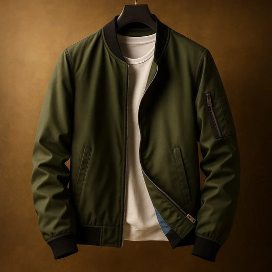 Blouson bomber vert olive avec zip, col montant et poches zippées, poignets côtelés