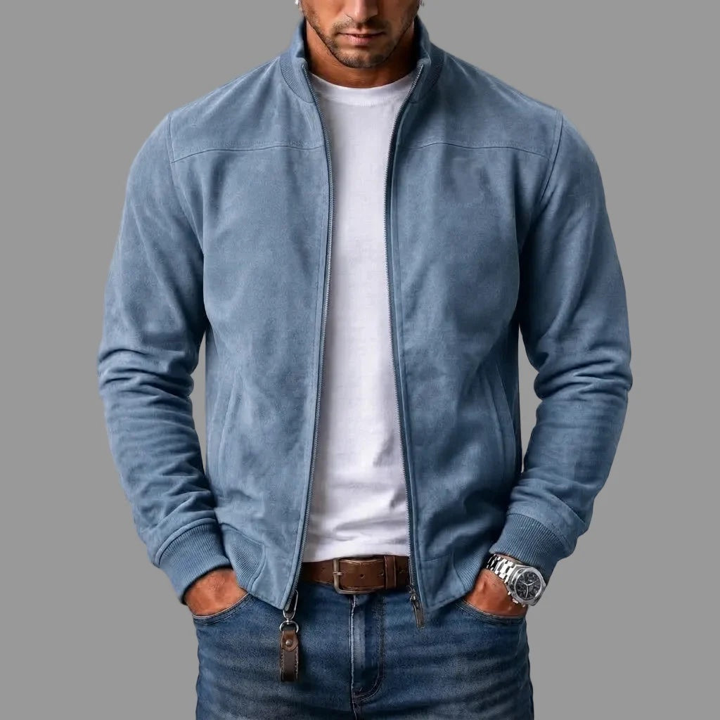 Blouson bombardier bleu ciel zippé, col montant, poignets côtelés, poches latérales.