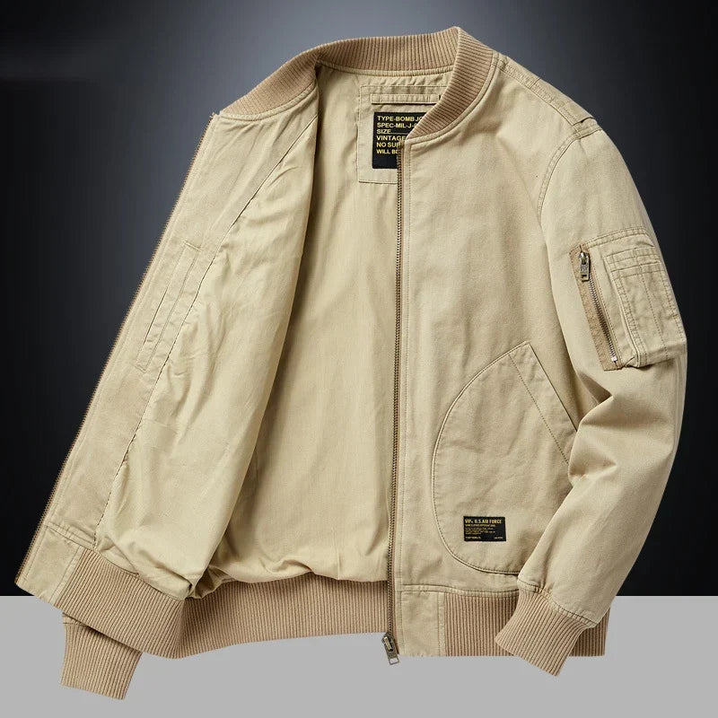 Blouson bomber vintage beige avec col côtelé et fermeture zippée centrale