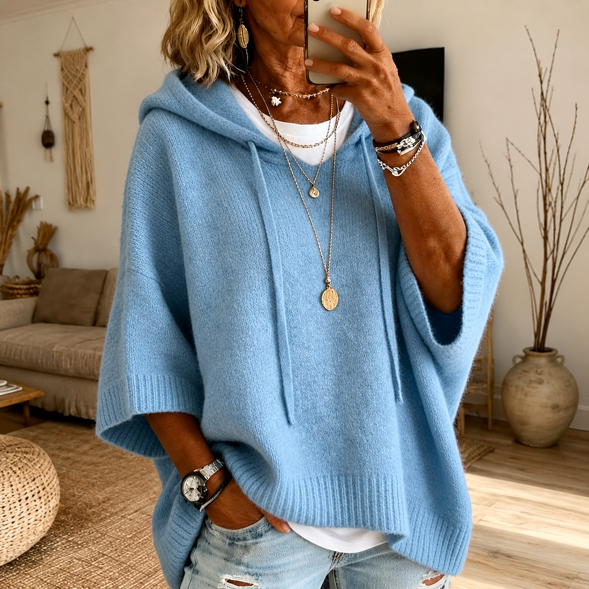 Poncho-pull en maille bleu ciel à capuche, manches longues