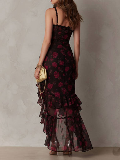 Robe noire à fleurs rouges, ourlet à volants, jupe longue évasée, bretelles