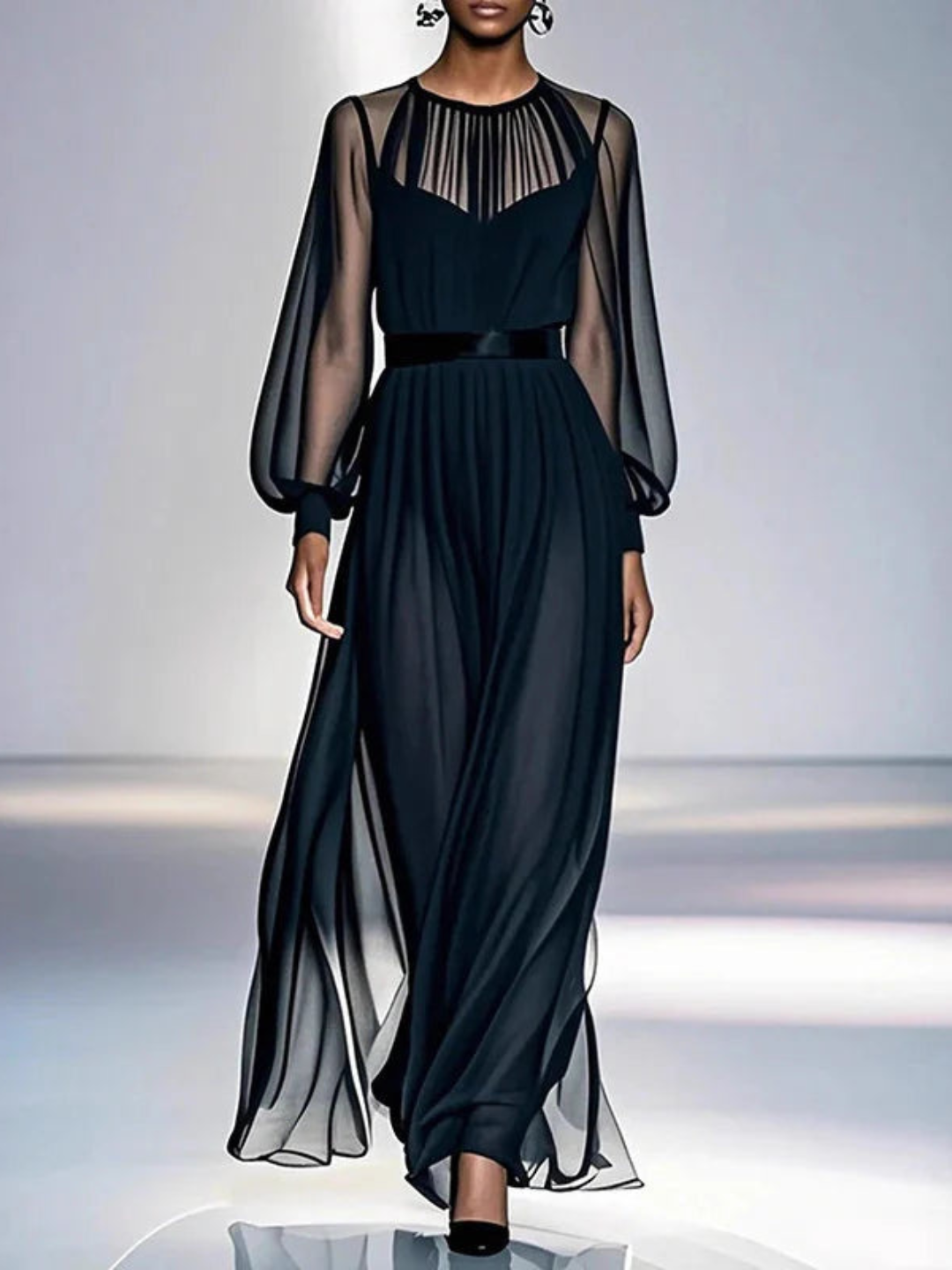Robe longue Jimena™ sombre, haut en voile ajouré et jupe fluide à la taille ceinturée