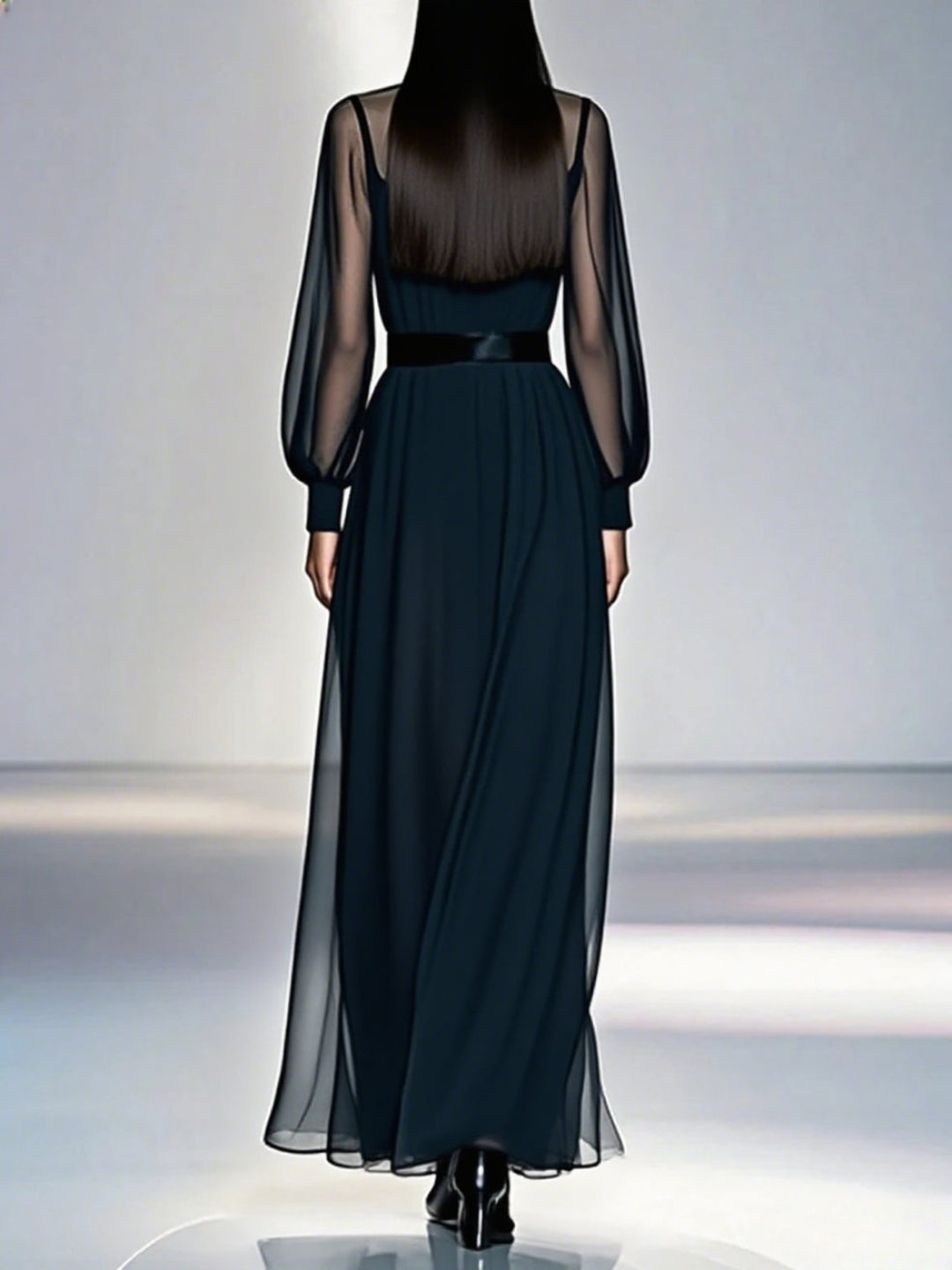 Robe longue Jimena™ sombre, manches en voile transparent et ceinture à la taille