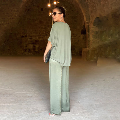 Ensemble satin brillant vert : haut ample au dos, pantalon large satiné