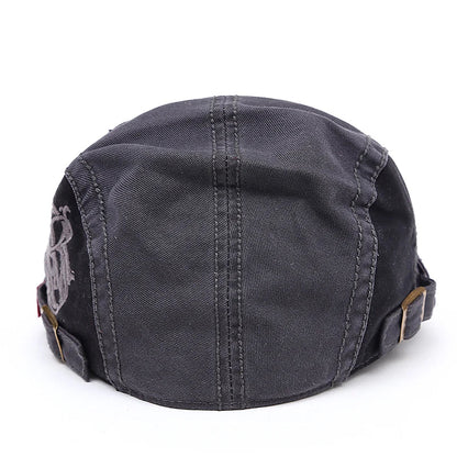 Casquette d’été Bloom™ noire, vue arrière avec passants réglables sur le côté.