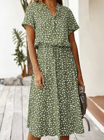 Robe fluide midi à manches courtes, imprimé pois, col boutonné, taille ceinturée vert olive
