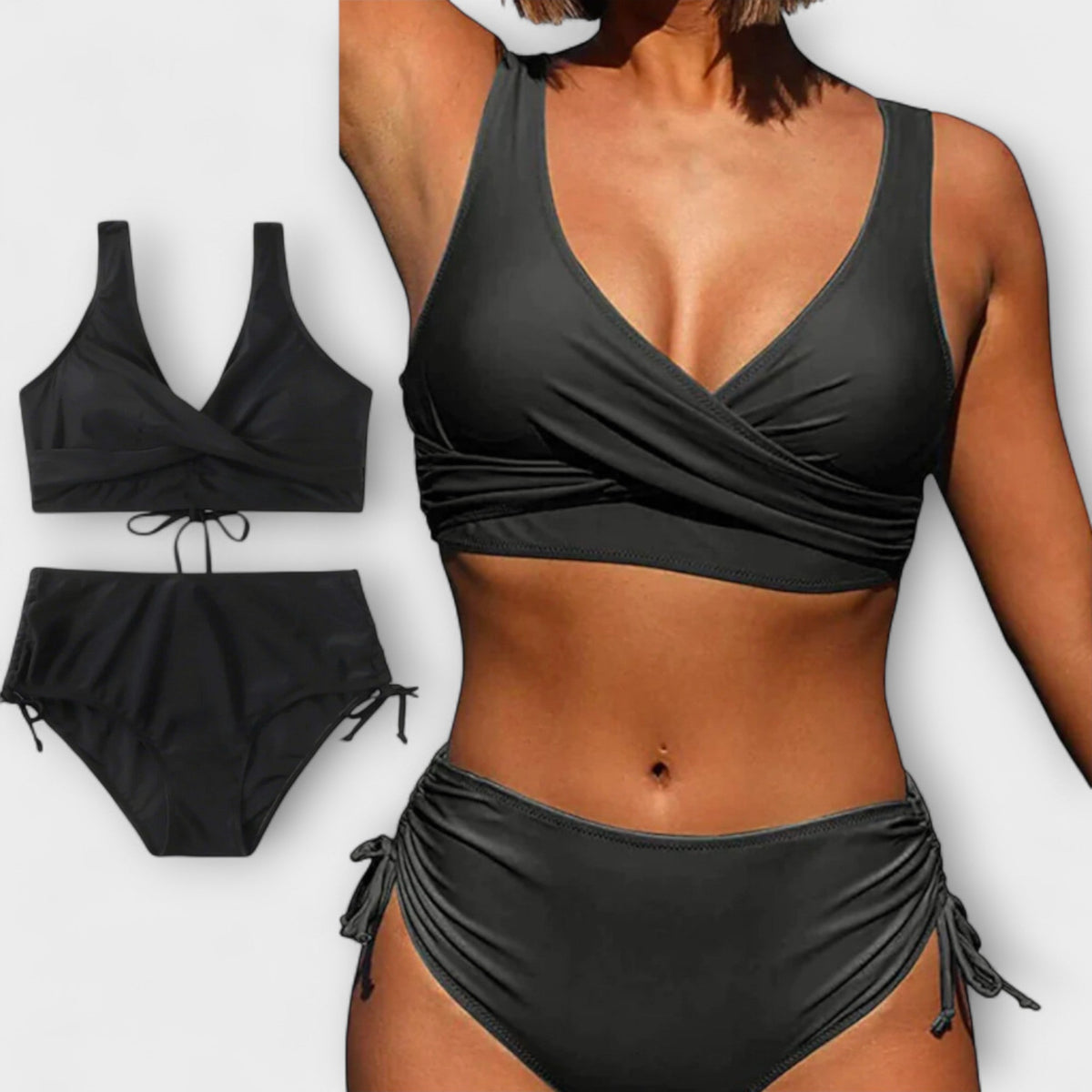 Bikini noir 2 pièces : haut croisé, bas taille haute froncé à cordons