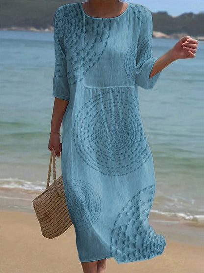 Robe midi Améliane™ bleue col rond, manches trois-quarts, empiècements texturés