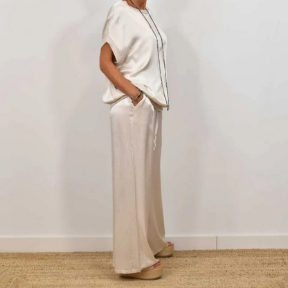Ensemble deux pièces Celia blanc : haut drapé à manches courtes et pantalon long ample