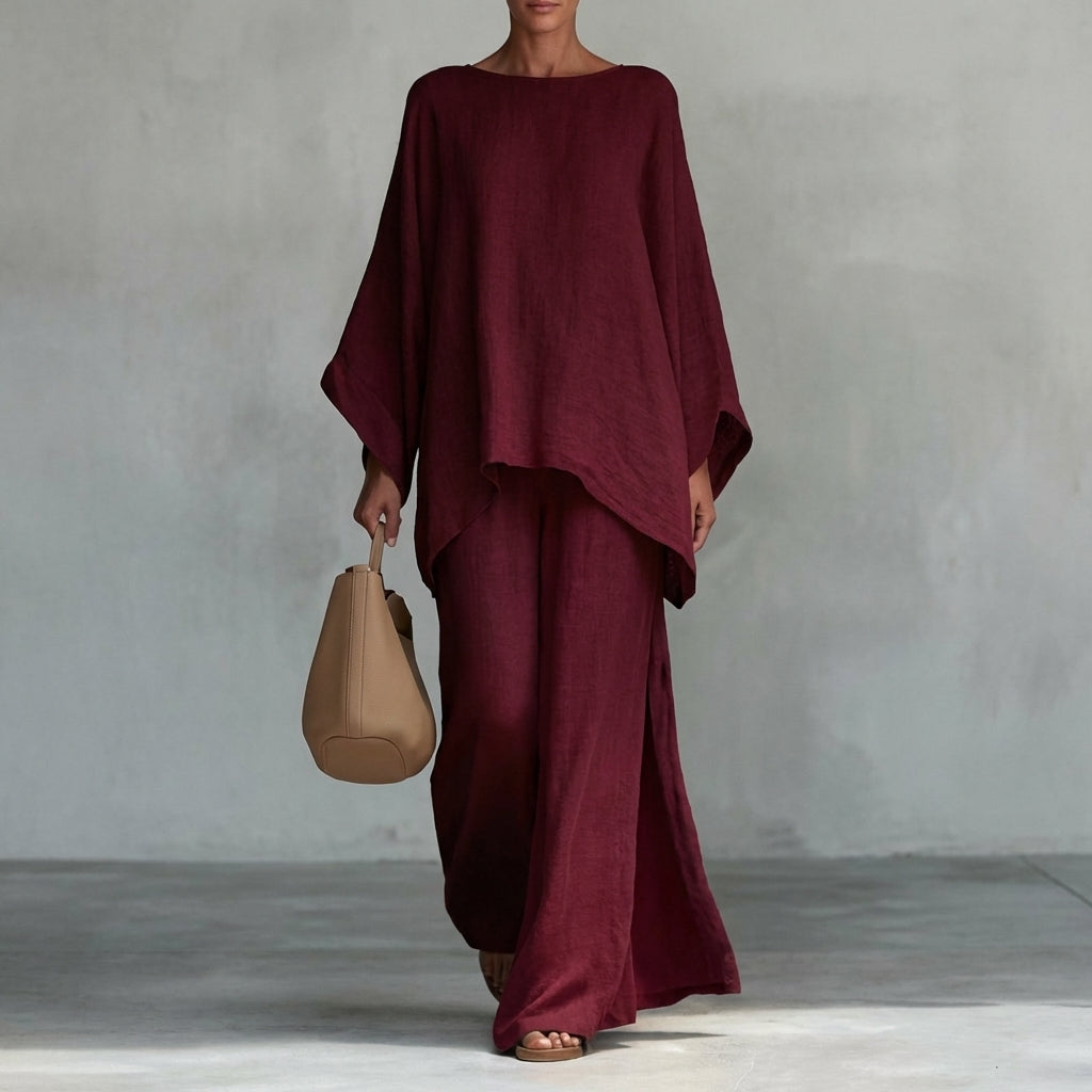 Ensemble deux pièces ample : tunique bordeaux à manches longues et pantalon large