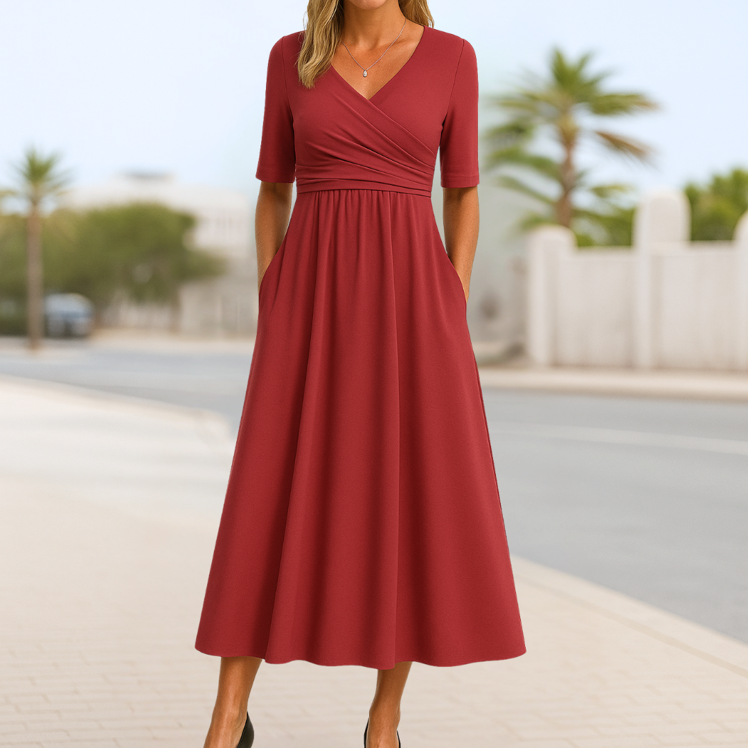 Robe Monique cache-cœur rouge bordeaux, manches courtes, décolleté croisé, jupe évasée