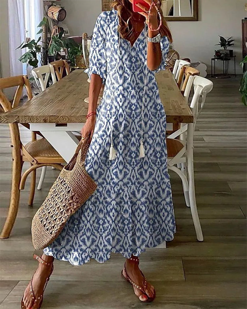 Robe bohème chic Ines bleue à motif cachemire, manches courtes, mi-longue évasée