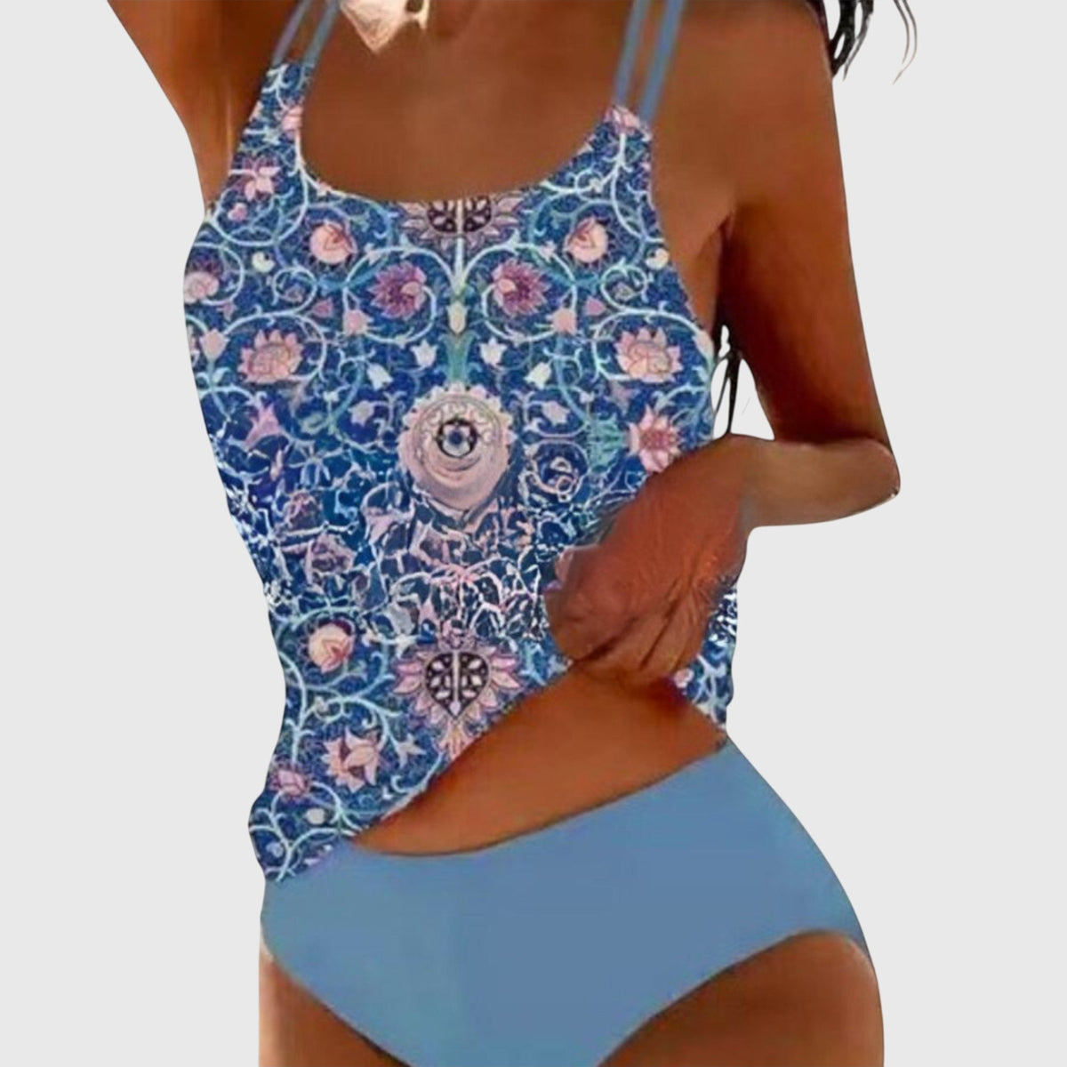 Ensemble maillot de bain tankini imprimé bleu floral, bas bleu clair uni.