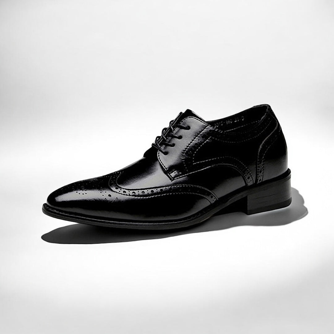 Chaussure habillée homme noire à lacets, bout verni