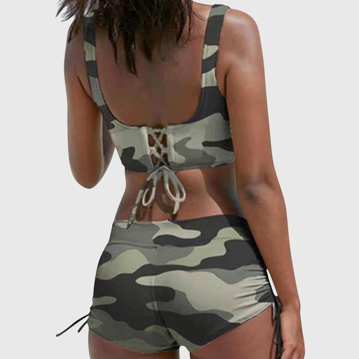Bikini stylé camouflage vert et noir, haut croisé à nœud, short taille élastique