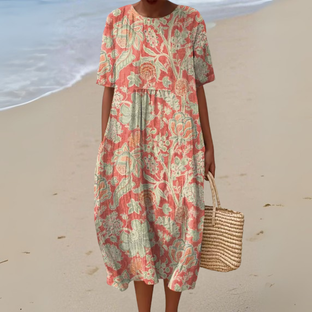 Robe fleurie corail et vert d’eau, manches courtes, col rond, coupe ample