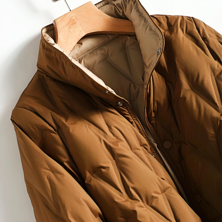 Manteau matelassé chaud brun cuivre, fermeture boutonnée, intérieur de capuche