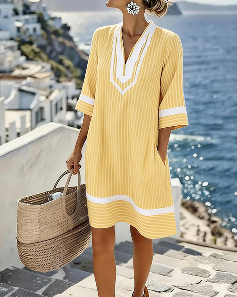 Robe rayée jaune à col en V, manches trois-quarts, empiècement et ourlet contrastants