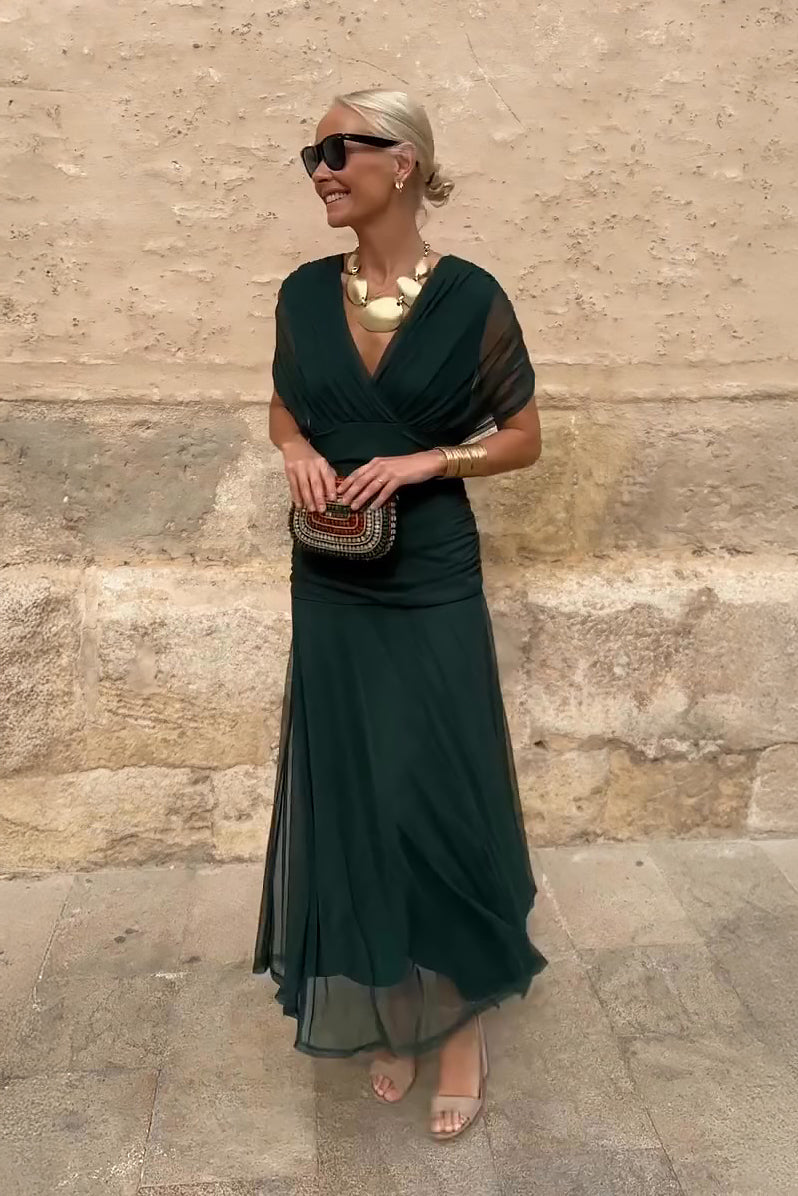 Robe maxi verte foncée à col V drapé, manches courtes, superposition en voile