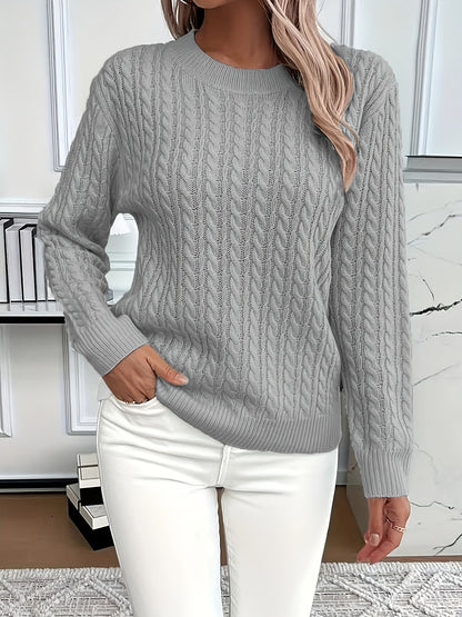 Pull en maille torsadée gris à col rond et manches longues