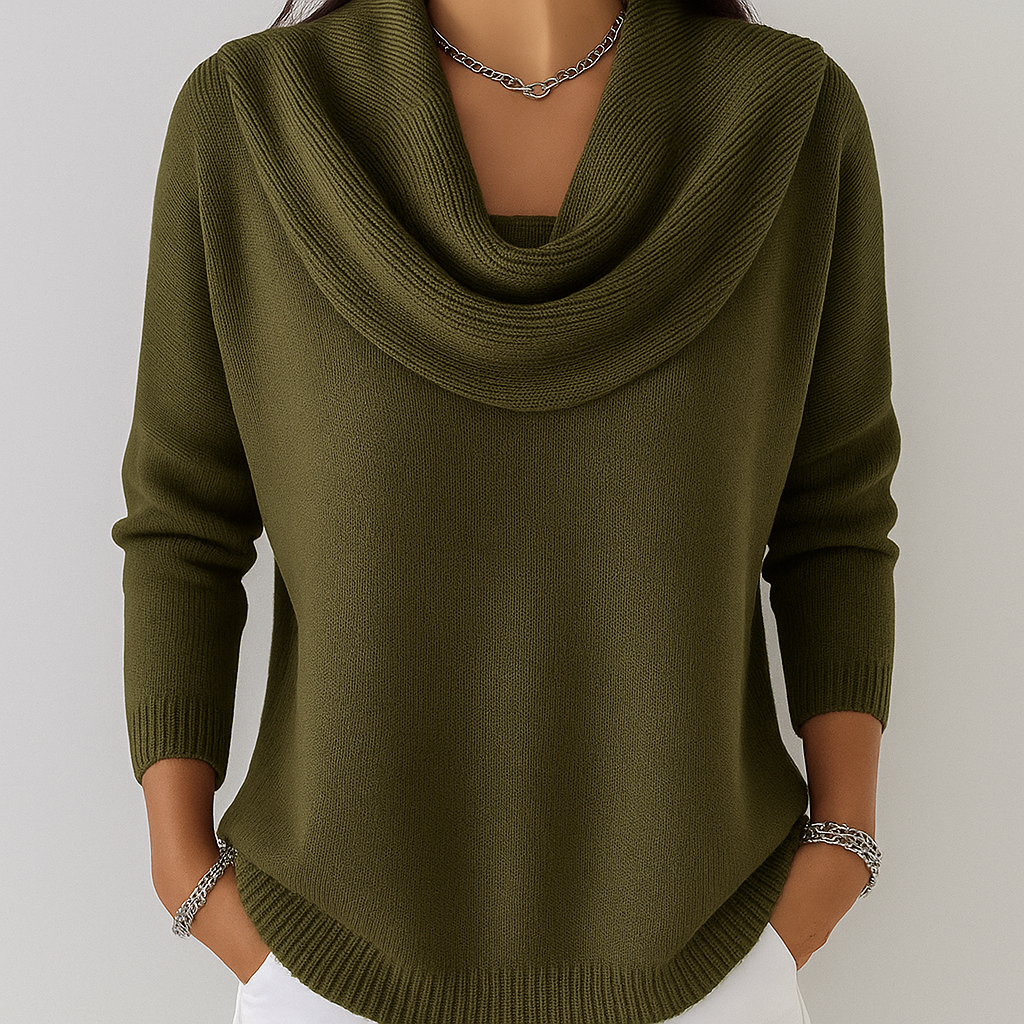 Pull élégant enveloppant vert foncé, col cheminée drapé, manches trois-quarts.