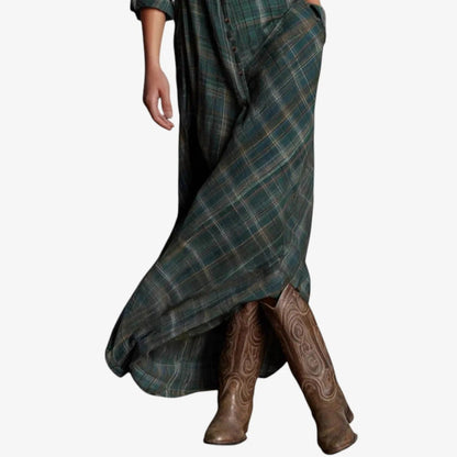 Robe longue à carreaux vert foncé, coupe asymétrique à l’ourlet, boutons