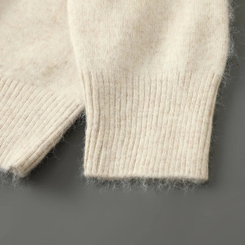 Cardigan en cachemire beige clair, bas et emmanchure avec finitions côtelées