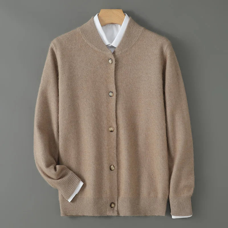 Cardigan en cachemire marron clair à col V, boutons nacrés et manches longues