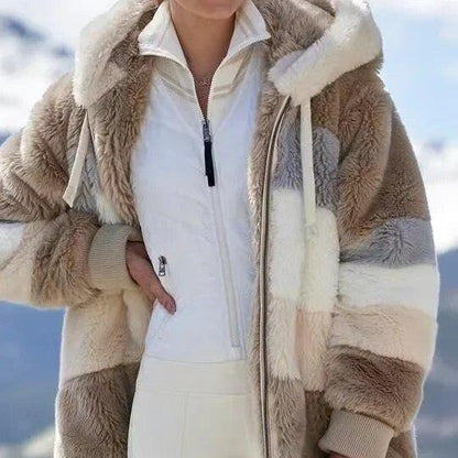 Veste d’hiver à capuche fausse fourrure, blocs marron et blanc, zip au centre