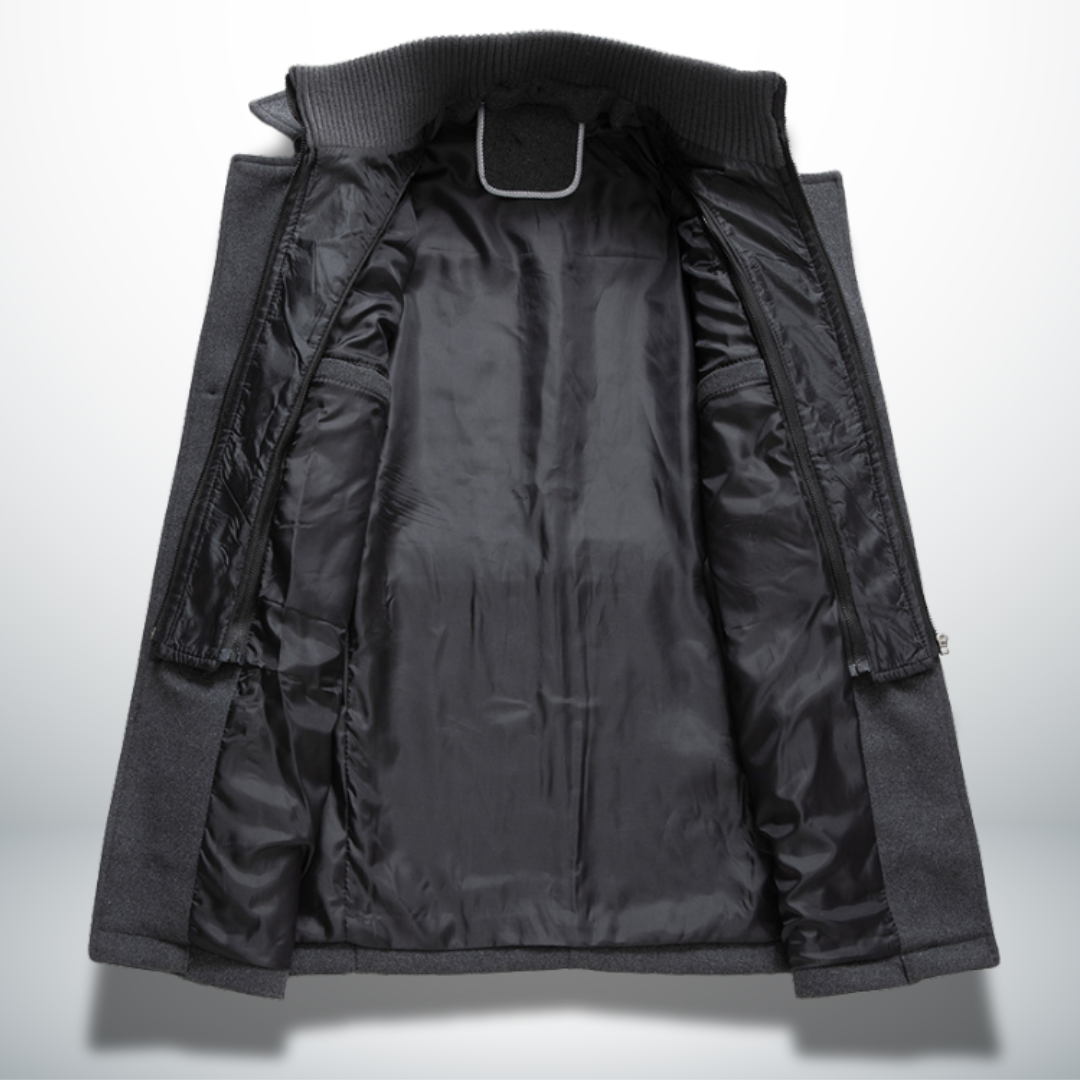 Manteau d’hiver sombre à col montant, fermeture zippée et doublure intérieure noire