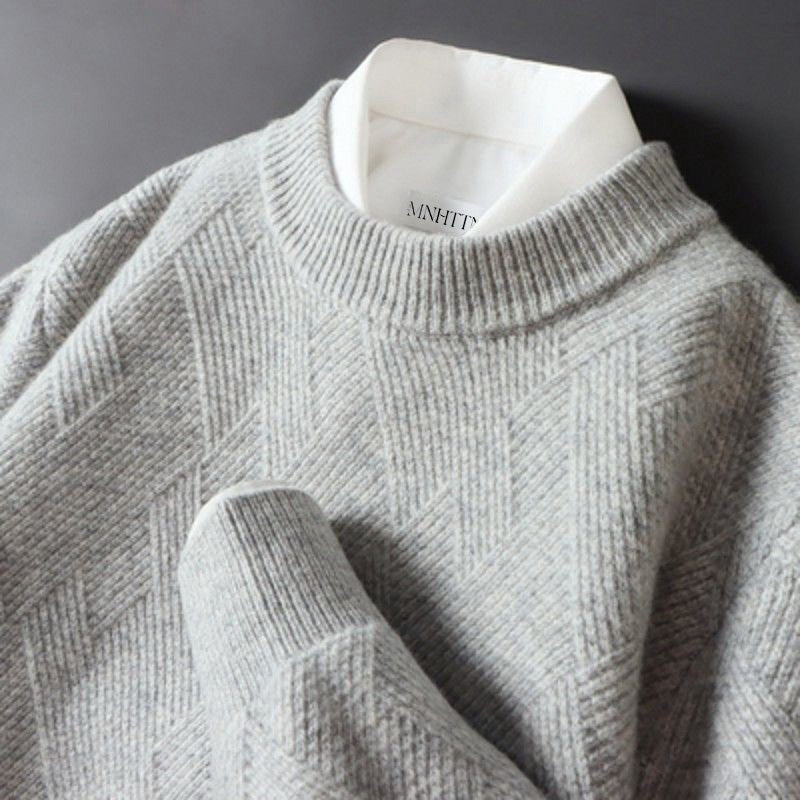 Pull en cachemire gris clair, col montant côtelé, maille texturée à motifs