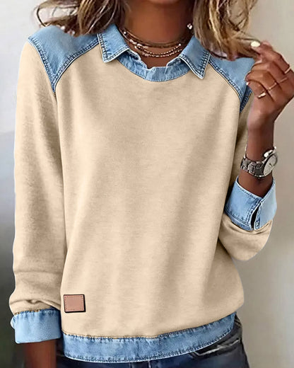 Haut manches longues beige avec col denim et empiècements aux poignets, étiquette marron
