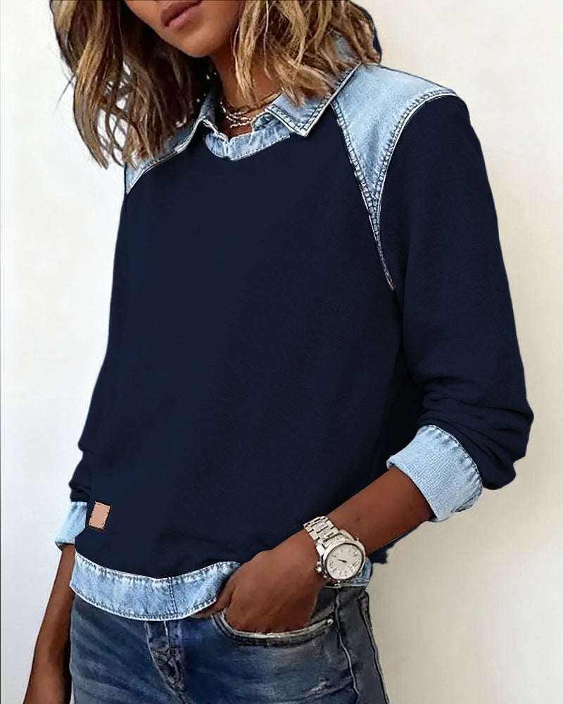 Blouse manches longues bleu marine avec col en denim et poignets en denim, étiquette marron