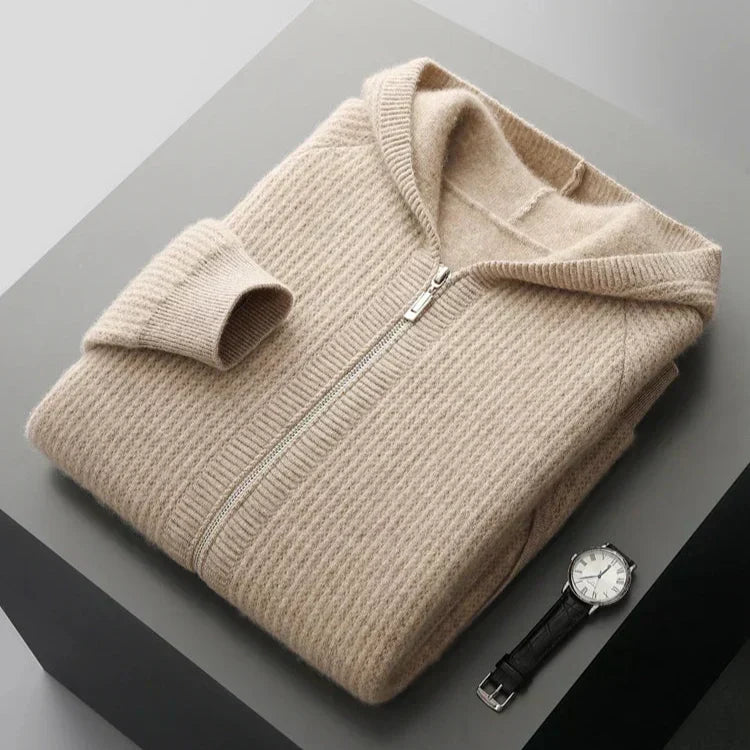 Hoodie en cachemire beige clair, zip central, capuche côtelée, manches côtelées.