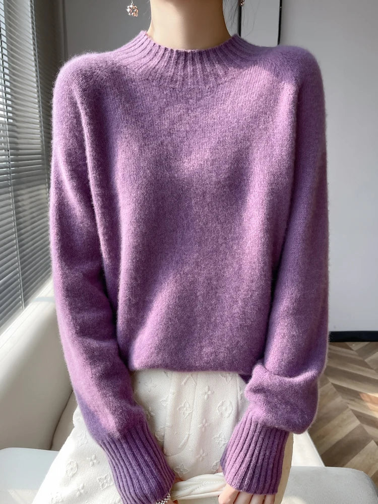 Pull en cachemire violet mauve col montant côtelé, poignets et bas côtelés