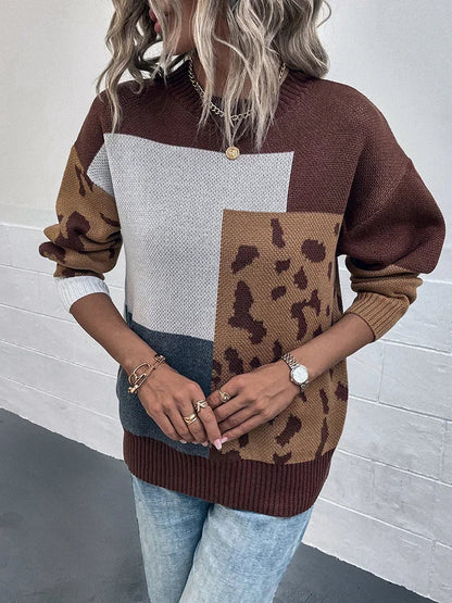 Pull décontracté marron avec empiècement blanc et motif léopard noir