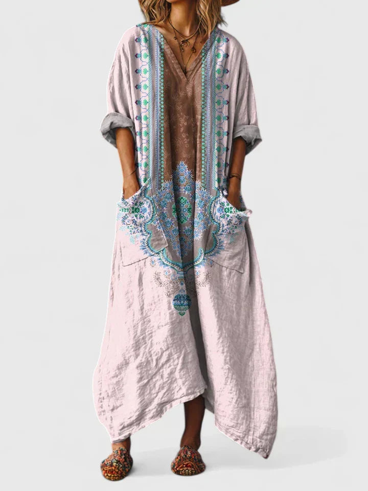 Robe ample blanche à motifs bleus et turquoise, col en V, poches et manches kimono