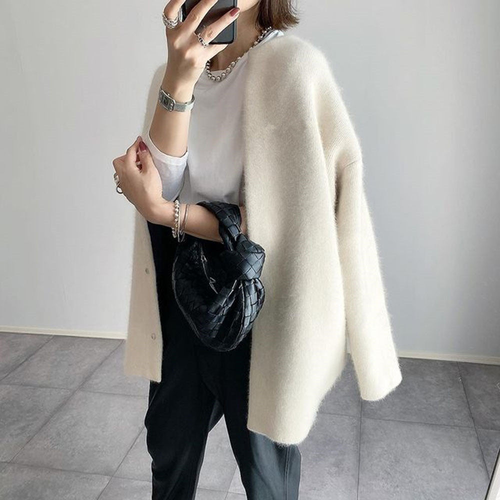 Gilet boutonné en maille douce beige clair, col rond, manches longues