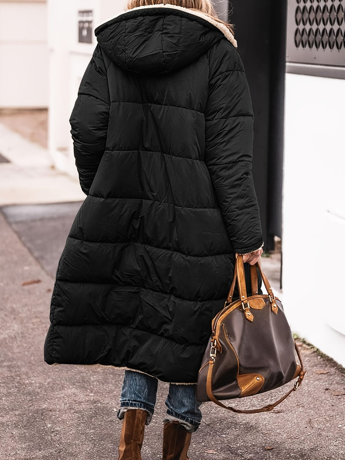 Manteau d’hiver matelassé noir à capuche, doublure imitation peau de mouton