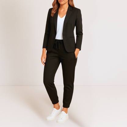 Costume deux pièces noir : veste col revers et pantalon jogger à lacets