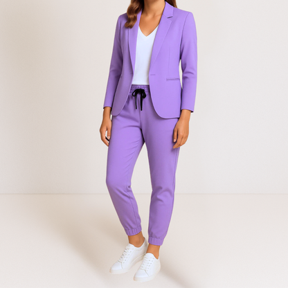 Costume deux pièces violet : veste col revers et pantalon jogger à lacets
