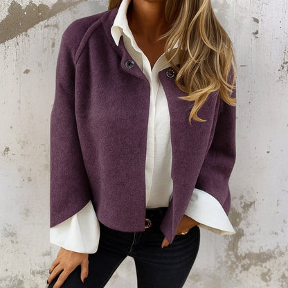 Veste courte Judith violette, col chemise, boutonnage, manches amples, ourlets évasés