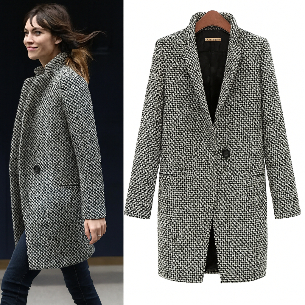 Manteau Esmee pied-de-poule noir et blanc, col à revers, boutonnage et poches, vue de face.
