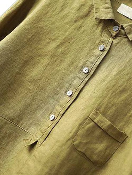 Chemisier en lin vert olive à col chemise, boutonnage devant et poche poitrine
