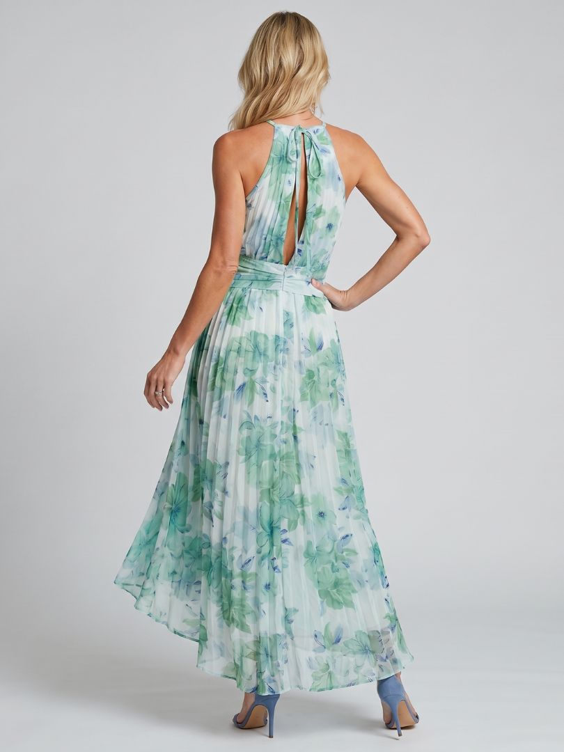 Robe longue plissée motif floral vert d’eau, dos nu avec ouverture et ruban