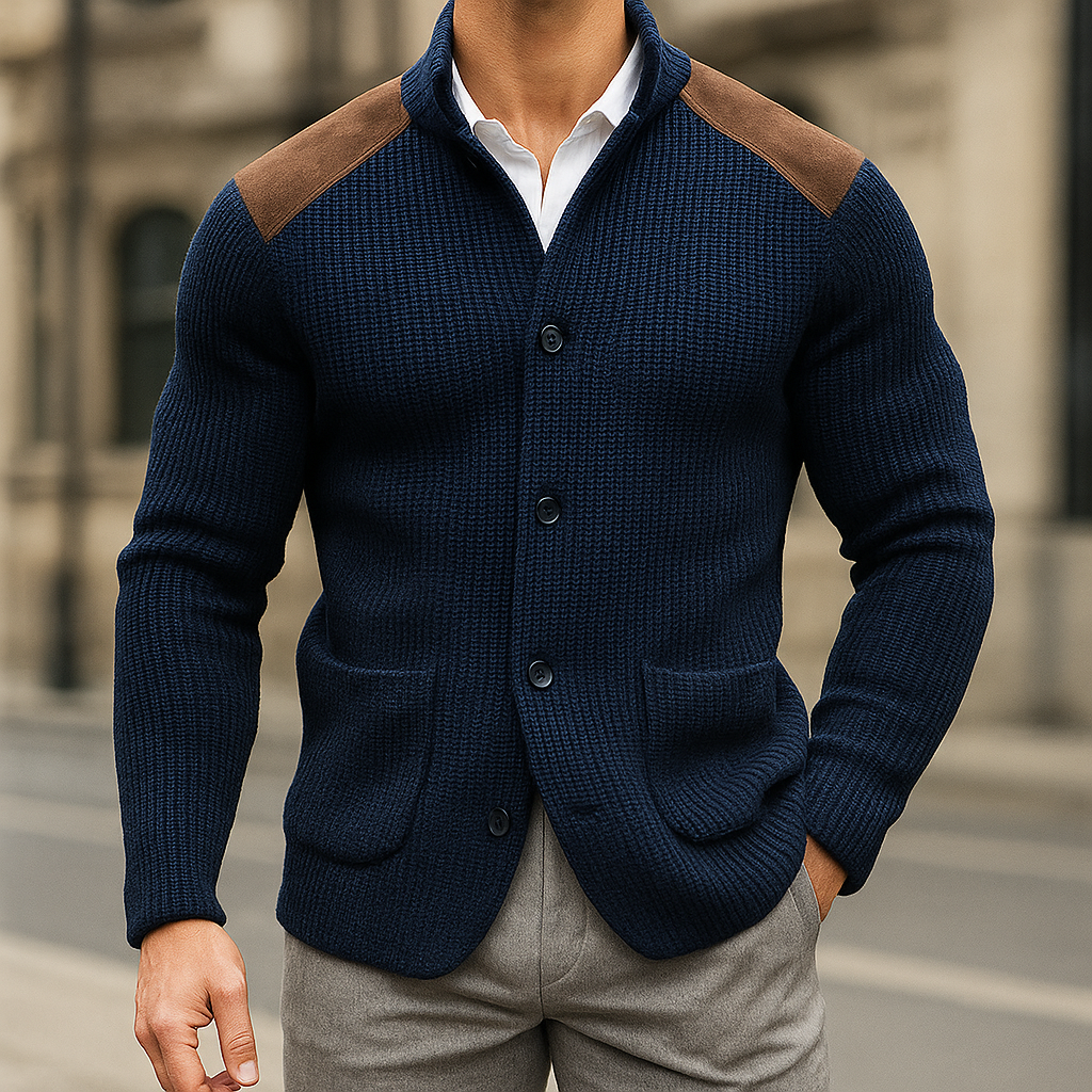 Blazer en maille bleu marine à col châle, boutons devant, poches plaquées, épaules marron