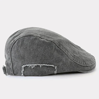 Casquette en denim gris anthracite, vue arrière avec coutures et patch effacé